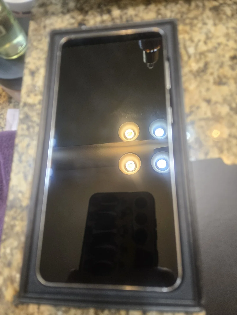 White Samsung Galaxy S21 5G Phone
